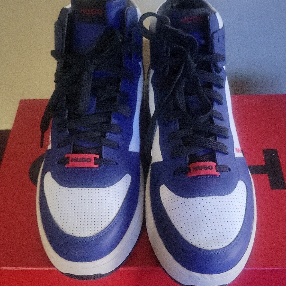 HUGO Men's Blue and White Sneakers